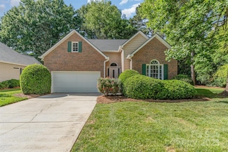 752 Pinebough Ln, Rock Hill, SC 29732