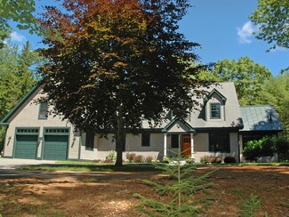9 Oak Ridge Rd, Mount Desert, ME 04660