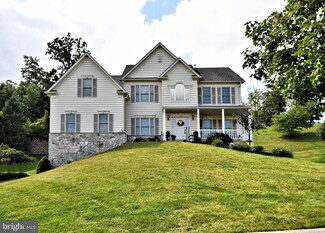 1206 Revere Dr, Chalfont, PA 18914