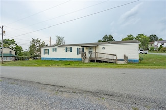 109 3rd St, Seminole, PA 16253