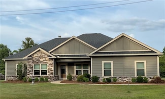 147 Lee Road 466, Phenix City, AL 36870