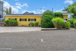 61 Budd Dr, Manahawkin, NJ 08050