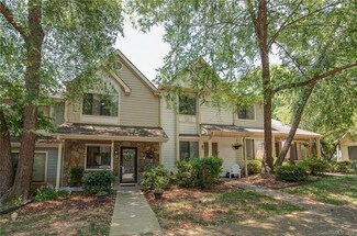 4053 N Course Dr, Charlotte, NC 28277