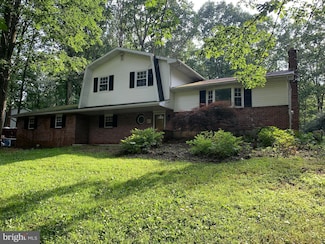 9579 Ponderosa Ct, Kempton, PA 19529