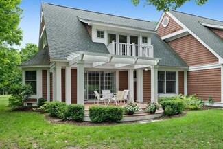4162 Pinehurst Unit 879, Harbor Springs, MI 49740