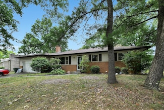 5630 Oakmont Dr, Columbus, OH 43232