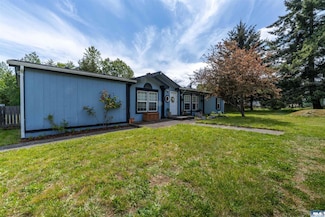 1822 W Devanny Ln, Port Angeles, WA 98363