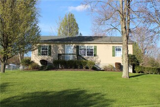 17 Bradley Rd, Jackson Center, PA 16133