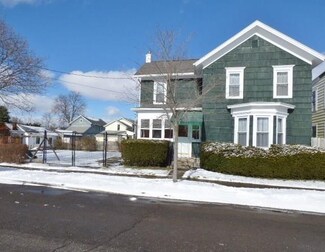 37 Elmer St, Lyons, NY 14489