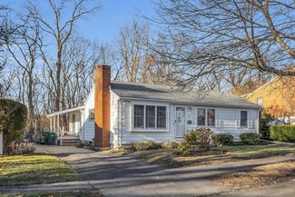 84 Spring View Dr, Lynn, MA 01904