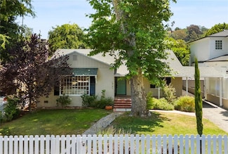 3966 Alcove Ave, Studio City, CA 91604