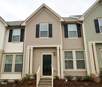 724 Maypearl Ln, Raleigh, NC 27610