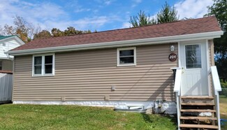 204 6th Ave SE, Independence, IA 50644