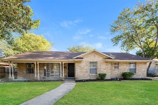 217 Woodhaven Dr, Desoto, TX 75115
