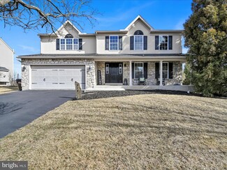 318 Buckhead Ln, Douglassville, PA 19518