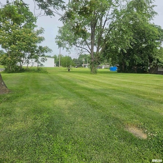 1703 S 10th St, Mount Vernon, IL 62864
