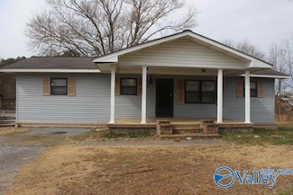 737 Church Ave NW, Rainsville, AL 35986