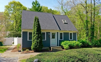 155 Great Marsh Rd, Centerville, MA 02632