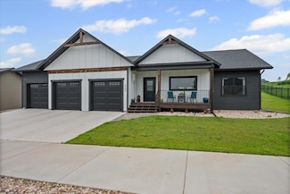 449 Gooseberry Rd, Spearfish, SD 57783