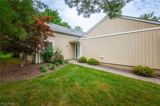 1570 Iris Glen Dr, Twinsburg, OH 44087