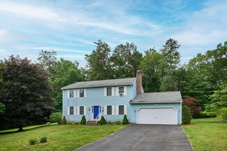 4 Kania St, Easthampton, MA 01027
