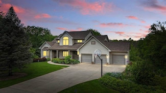 4317 Indian Trail NE, Solon, IA 52333