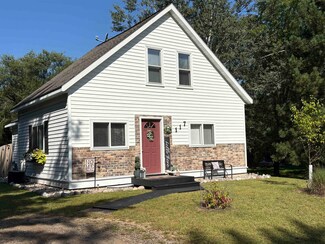 117 N Elm St, Adams, WI 53910