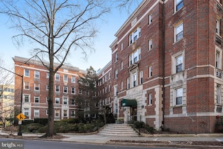 2801 Adams Mill Rd NW Unit 105, Washington, DC 20009