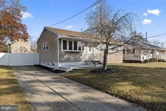 418 Delview Ln, Delanco, NJ 08075