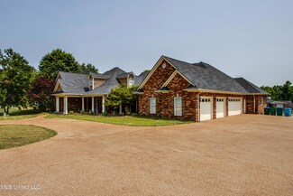 8187 Valley Ridge Dr, Olive Branch, MS 38654