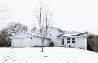 1577 County Road 1925 N, Paloma, IL 62359