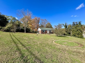2340 Fernwood Dr, Nashville, TN 37216
