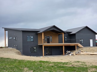 406 2nd Rd SW, Fairfield, MT 59436