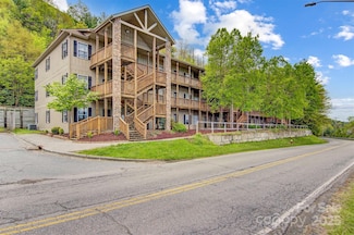 800 Meadowview Dr Unit 2, Boone, NC 28607