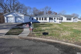 491 Whispering Winds Ct, Metamora, IL 61548
