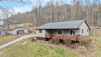 5295 Deer Rd SW, Bowerston, OH 44695