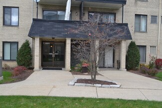 10735 5th Ave Cut Off Unit 305, Countryside, IL 60525