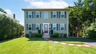 133 Burbank St, Cranston, RI 02910