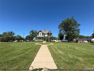 714 Farrar St, Fredericktown, MO 63645
