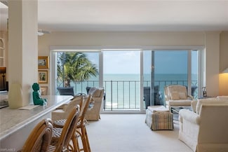 2011 Gulf Shore Blvd N Unit 45, Naples, FL 34102