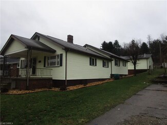 121 Mclaughlin St, Adena, OH 43901