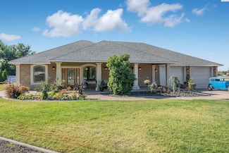 2806 N 65th Place, Pasco, WA 99301