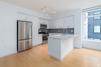 605 Concord Ave Unit 202, Cambridge, MA 02138