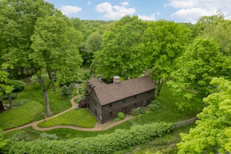 60 Spruce St, North Branford, CT 06472