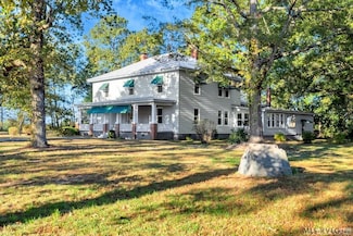 4198 Goodes Ferry Rd, South Hill, VA 23970