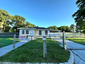 946 Bignonia Rd, West Palm Beach, FL 33405