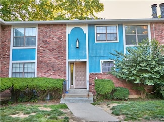 8133 Holmes Rd Unit 102, Kansas City, MO 64131