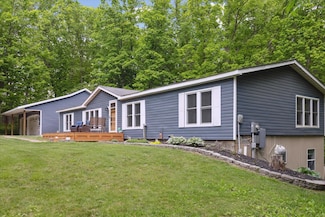 5885 Lammers Rd, Hastings, MI 49058