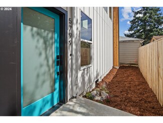 5799 SE Ramona St, Portland, OR 97206