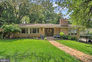 7713 Arrowood Ct, Bethesda, MD 20817